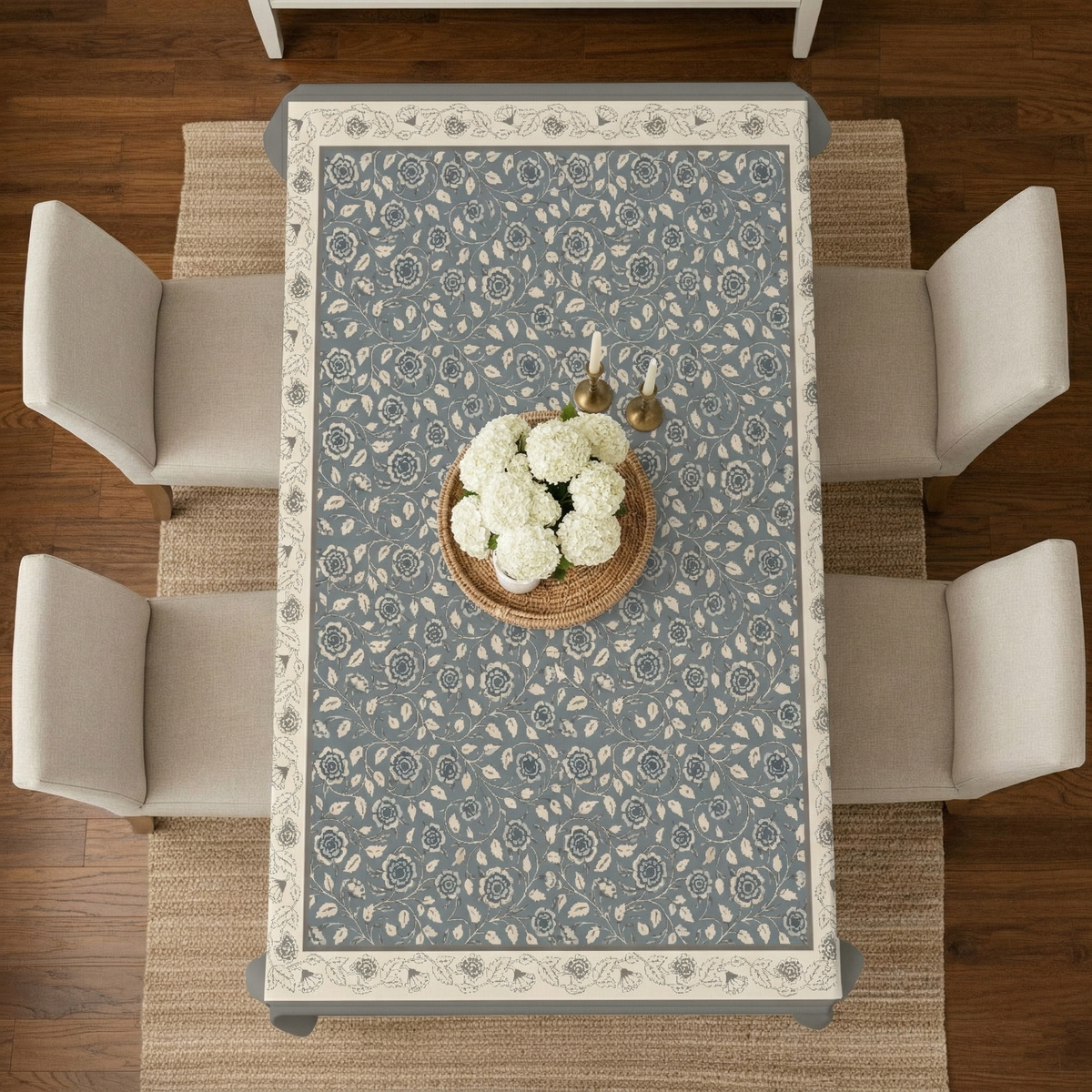 60x90 Inches (Fits 6–8 Seater),Nilaya