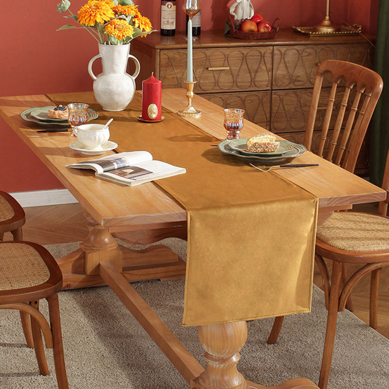 Luxurious Velvet Table Runner for Elegant Dining, Brown