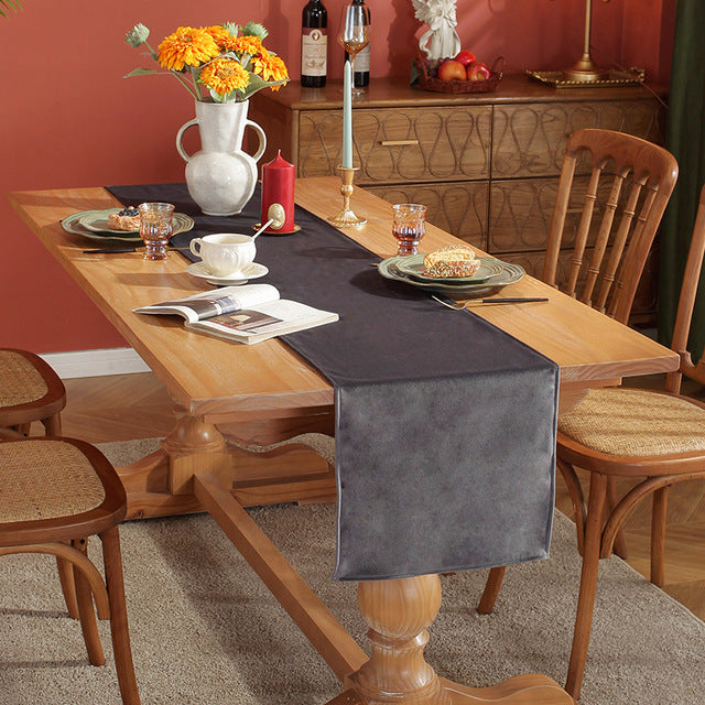 Luxurious Velvet Table Runner for Elegant Dining, Grey