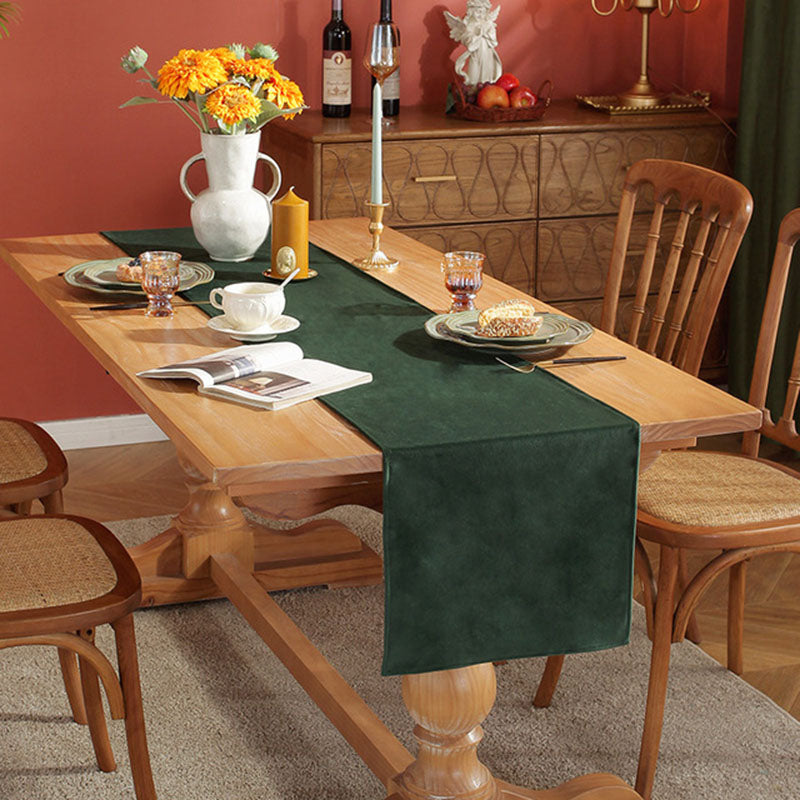 Luxurious Velvet Table Runner for Elegant Dining, Green